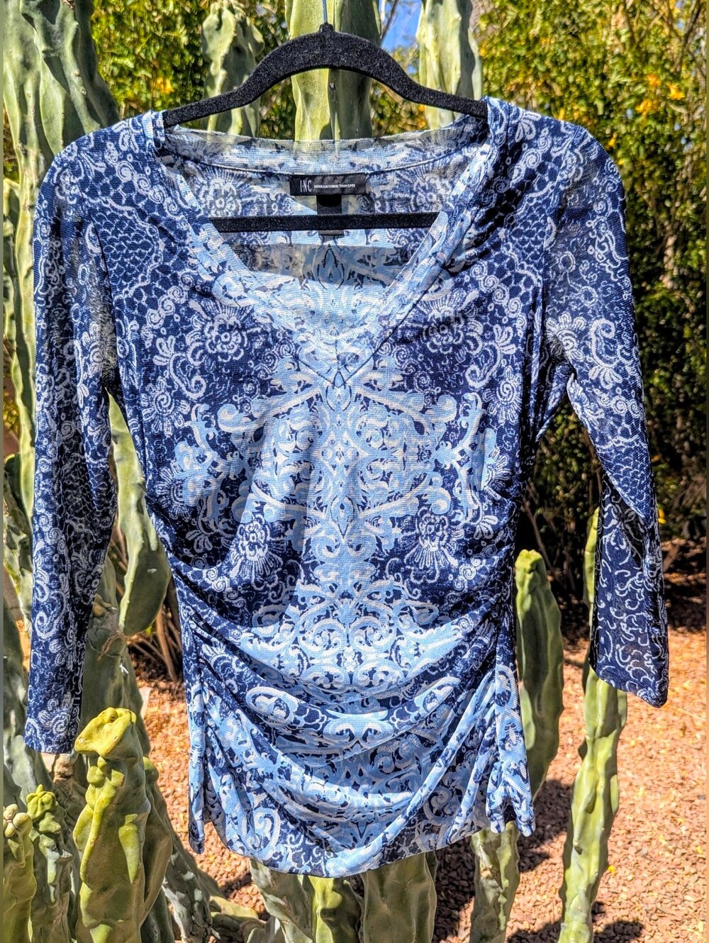 Vintage Y2K INC Blue Damask Floral Mesh Layered 3/4 Sleeve Top Medium